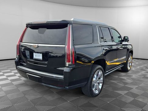 Used 2017 Cadillac Escalade Platinum AWD/4WD image 7
