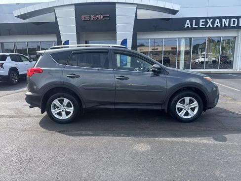 Used 2014 Toyota RAV4 XLE AWD/4WD image 2