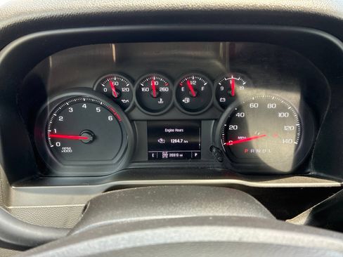 Used 2025 Chevrolet Silverado 2500 Custom w/ Custom Convenience Package AWD/4WD image 15