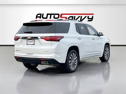 Used 2023 Chevrolet Traverse Premier image 7