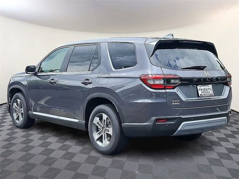 New 2025 Honda Pilot EX-L image 4