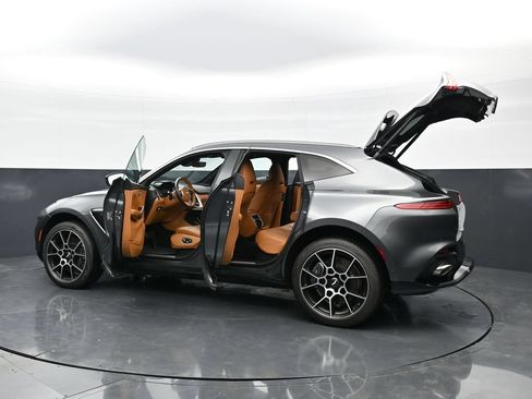 Used 2021 Aston Martin DBX AWD/4WD image 48