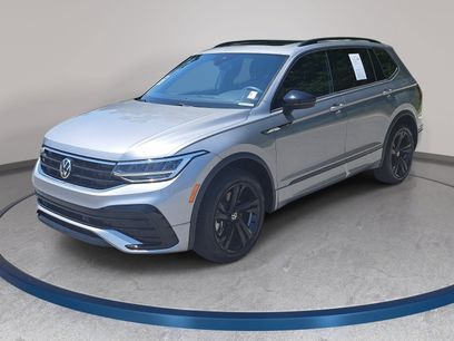 Certified 2023 Volkswagen Tiguan SE R-Line