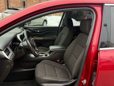Used 2019 GMC Acadia SLE w/ LPO, Cargo Package FWD image 2