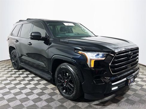 Certified 2024 Toyota Sequoia SR5 image 1