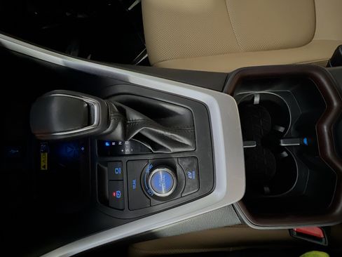 Used 2022 Toyota RAV4 Limited image 25