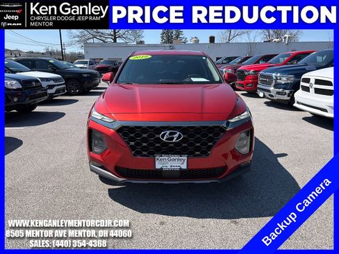 Used 2019 Hyundai Santa Fe SEL w/ Cargo Package FWD image 2