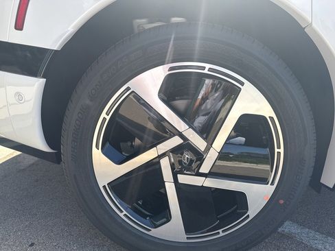 New 2026 Hyundai Ioniq 9 Calligraphy image 45