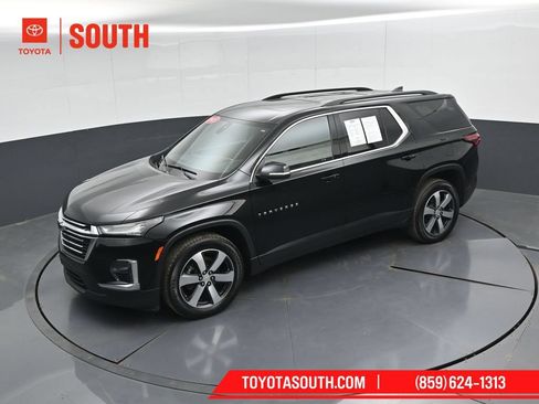 Used 2023 Chevrolet Traverse LT w/ LT Premium Package AWD/4WD image 52