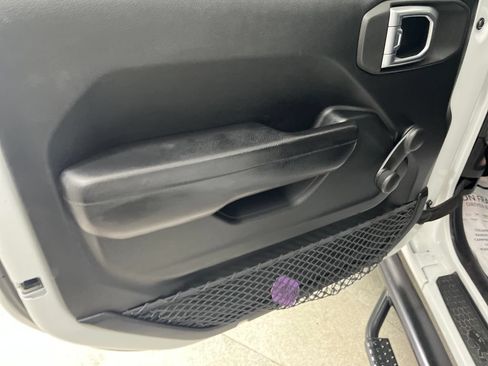 Used 2018 Jeep Wrangler Unlimited Sport AWD/4WD image 11