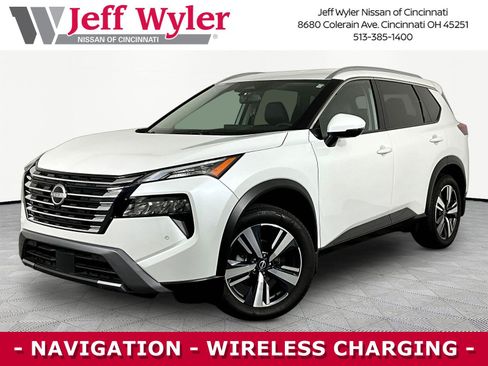 Certified 2025 Nissan Rogue SL AWD/4WD image 1