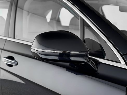 New 2025 Bentley Bentayga image 43