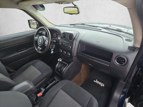 Used 2014 Jeep Patriot Sport w/ Power Value Group image 19
