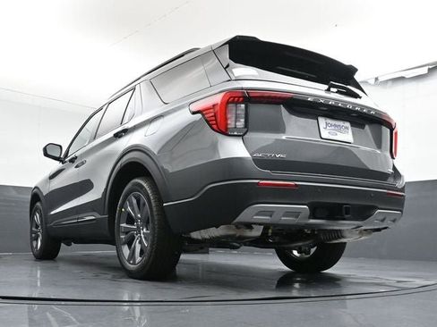 New 2026 Ford Explorer Active w/ Active Comfort Package image 28
