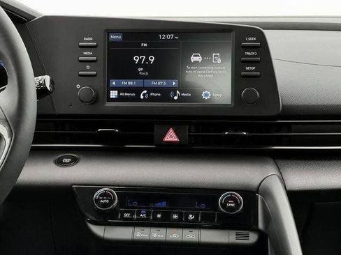 New 2025 Hyundai Elantra Sport FWD image 28