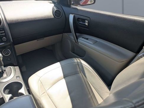 Used 2015 Nissan Rogue S w/ Convenience Package FWD image 16