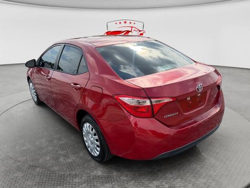 Used 2017 Toyota Corolla LE FWD image 3