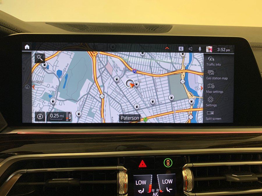 Used 2023 BMW X5 xDrive40i w/ M Sport Package AWD/4WD image 27