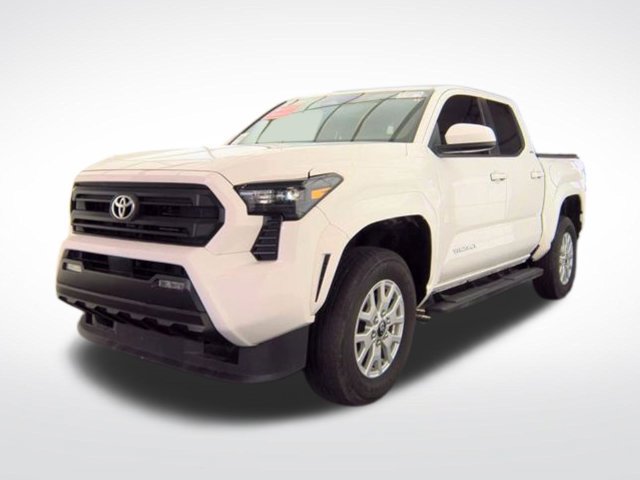 Used 2025 Toyota Tacoma SR5 RWD image 3