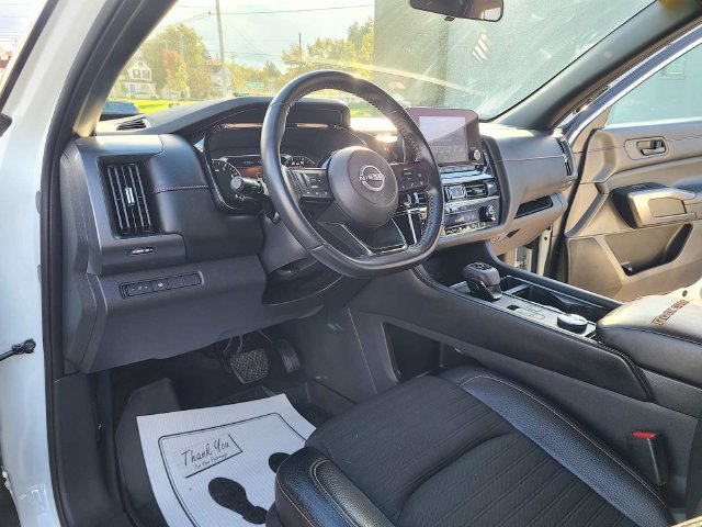 Used 2023 Nissan Pathfinder Rock Creek AWD/4WD image 13