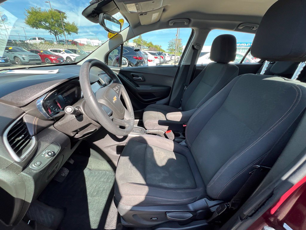 Used 2017 Chevrolet Trax LS FWD image 18