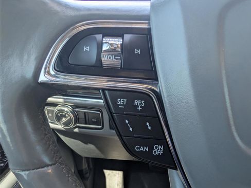 Used 2019 Lincoln Navigator L Reserve w/ Cargo Package image 48