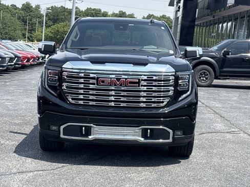 Used 2024 GMC Sierra 1500 Denali w/ Denali Reserve Package AWD/4WD image 13