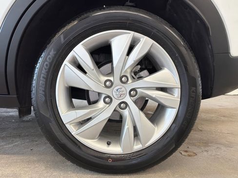 Used 2024 Buick Encore GX Preferred FWD image 9