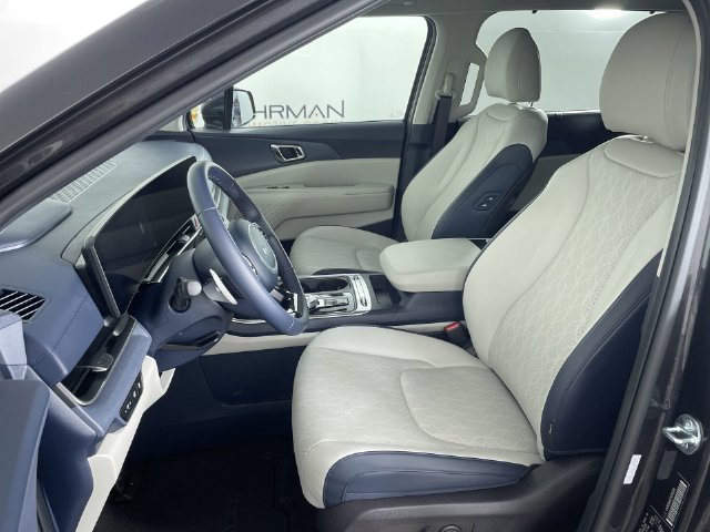 Used 2026 Kia Carnival SX FWD image 19