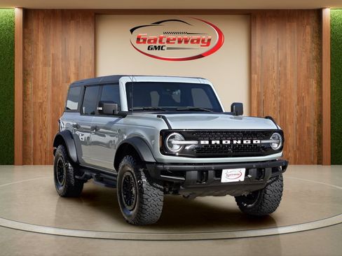 Used 2024 Ford Bronco Wildtrak AWD/4WD image 3