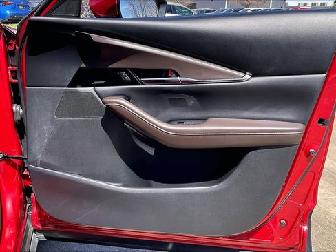 Used 2022 MAZDA CX-30 AWD 2.5 S w/ Premium Package image 21