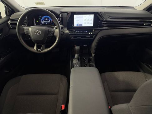 Used 2025 Toyota Camry LE FWD image 12