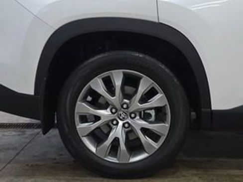 Used 2024 Toyota Grand Highlander Limited image 35