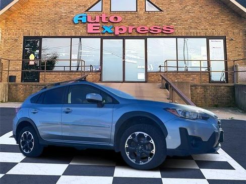 Used 2023 Subaru Crosstrek 2.0i Premium image 1