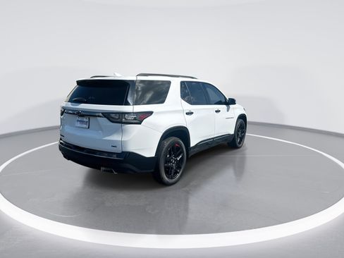 Used 2020 Chevrolet Traverse Premier w/ Redline Edition AWD/4WD image 9