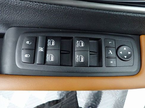 New 2026 Chrysler Pacifica Pinnacle image 26