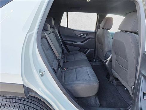 Used 2025 Chevrolet Equinox LT FWD image 19