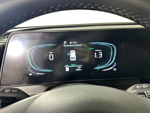 Used 2024 Kia Sportage EX w/ EX Premium Package image 17