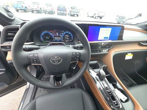 New 2026 Toyota Crown AWD/4WD image 9