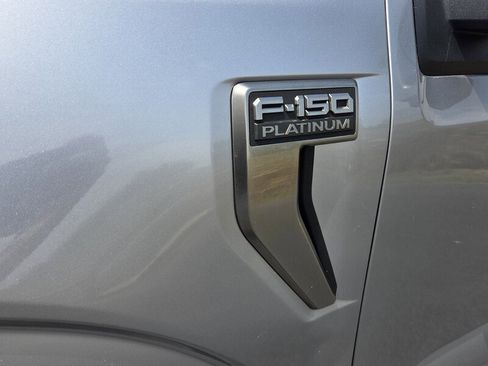Used 2022 Ford F150 Platinum w/ Equipment Group 701A High AWD/4WD image 17