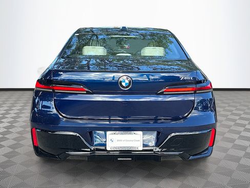 New 2026 BMW 740i w/ Luxury Rear Seating Package image 5