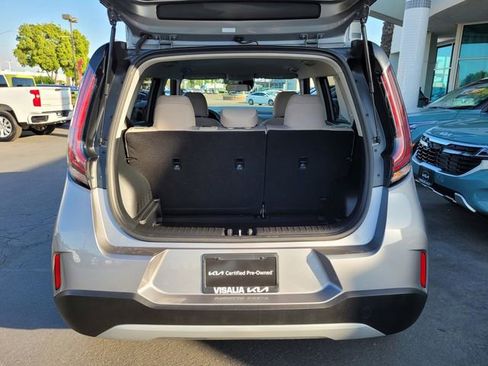 Certified 2025 Kia Soul LX w/ LX Technology Package image 28