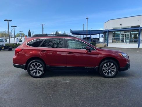 Used 2017 Subaru Outback 2.5i Limited w/ Popular Package #5 AWD/4WD image 8