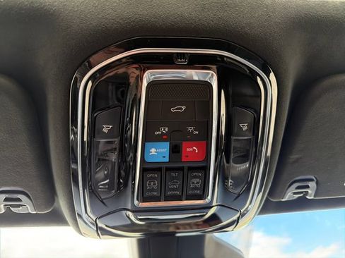 Used 2023 Jeep Grand Wagoneer Series II AWD/4WD image 21