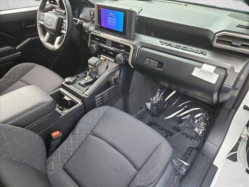 Certified 2026 Toyota Tacoma SR5 w/ SR5 Upgrade Package AWD/4WD image 27