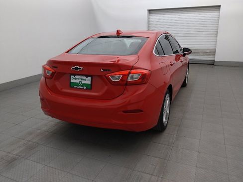 Used 2017 Chevrolet Cruze Premier FWD image 9