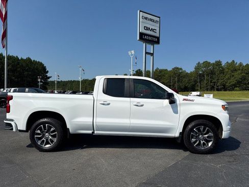 Used 2023 Chevrolet Silverado 1500 RST w/ Z71 Off-Road Package image 2