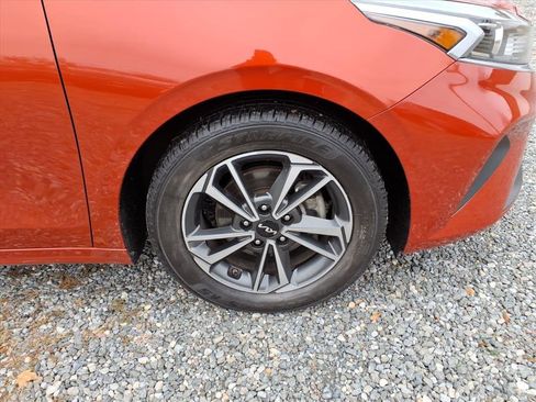 Used 2022 Kia Forte LXS image 7