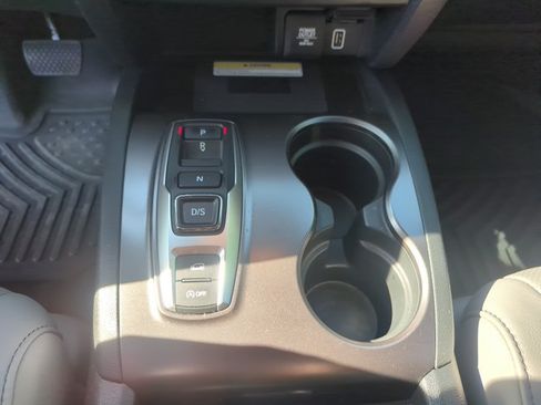 Used 2023 Honda Passport EX-L image 16