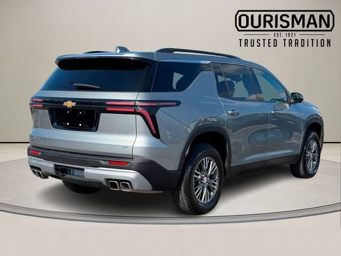 Used 2024 Chevrolet Traverse LT image 5